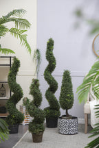 Artificial Spiral Boxwood Tree with Spiral Design - Green Leaves
