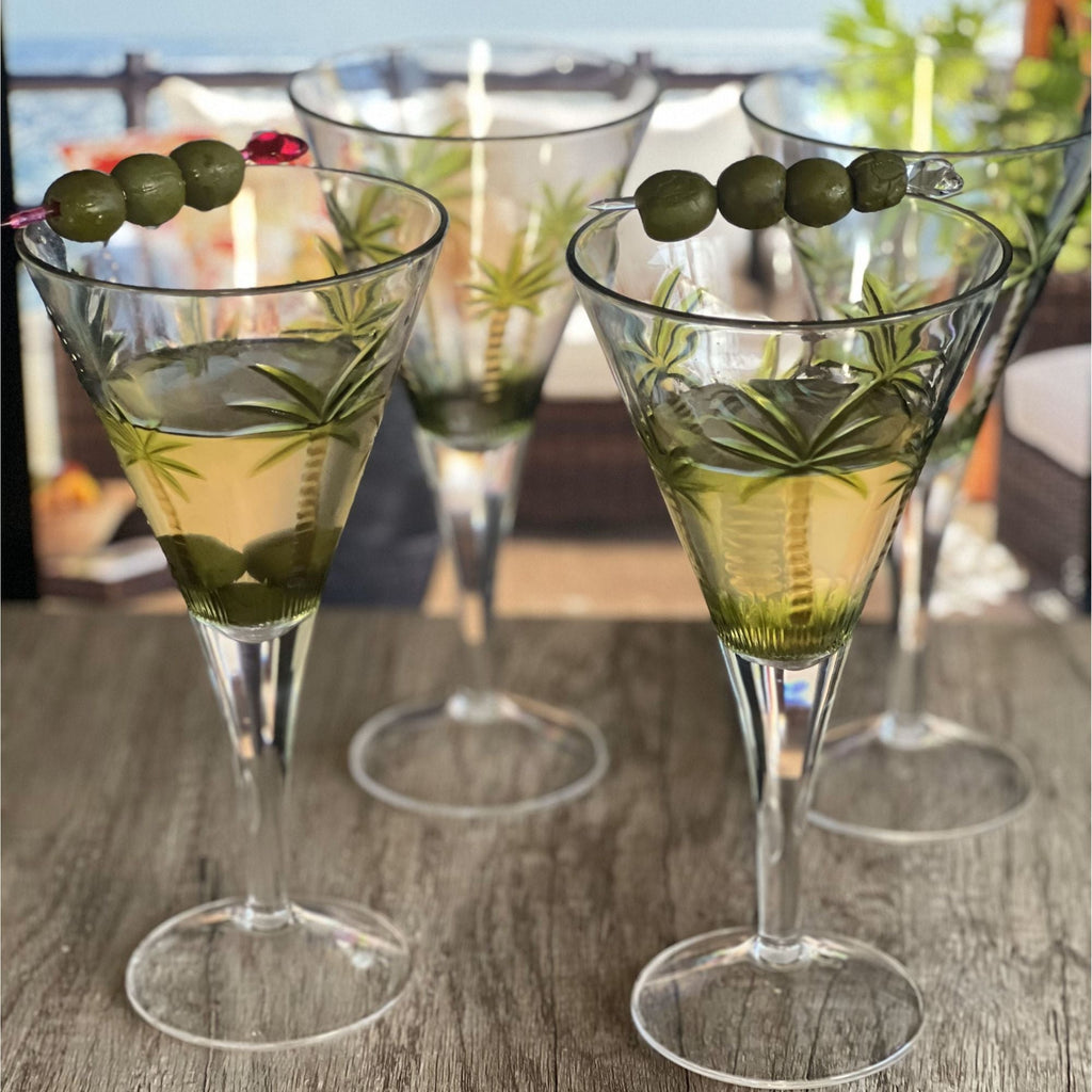 V Shaped Unbreakable Plastic Wine Glasses with 14Oz Capacity - Clear (Set of 4)
