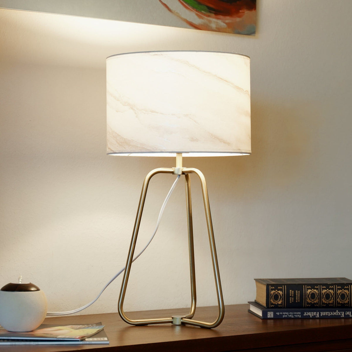 White Desk Lamp with Metal Base - Optima