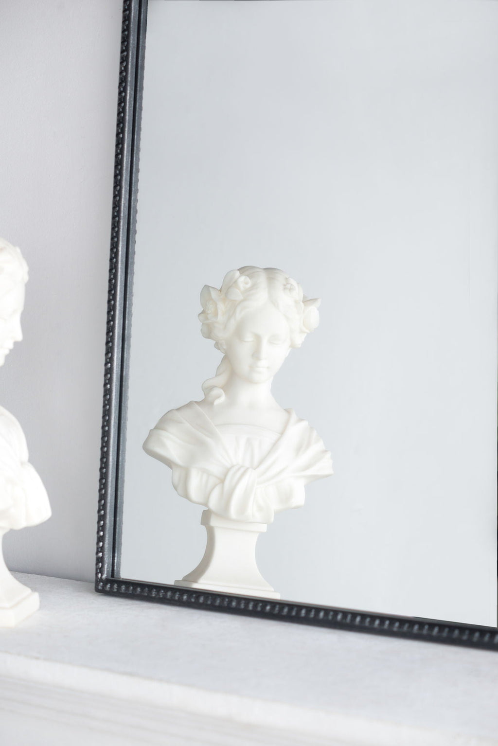 Baroque Inspired Arch Wall Mirror with Ornate Design - Gold or Black