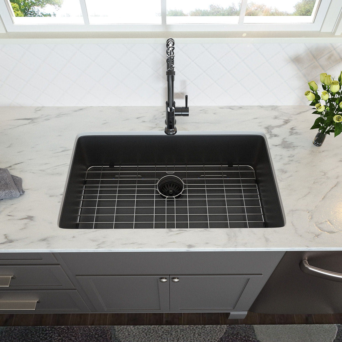 28" Undermount Kitchen Sink with 16 Gauge Steel - Gunmetal Black