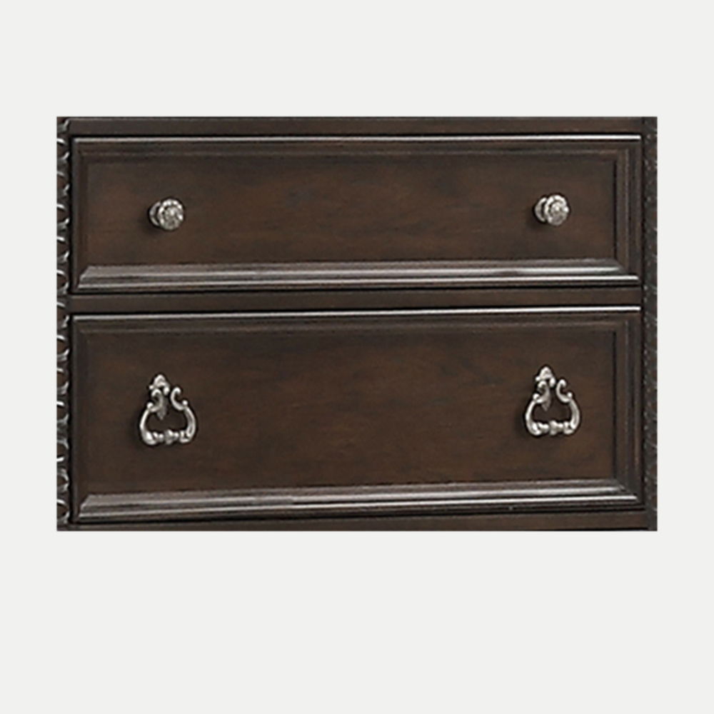 Traditional 5 Drawer Chest with Ample Storage - Mahogany