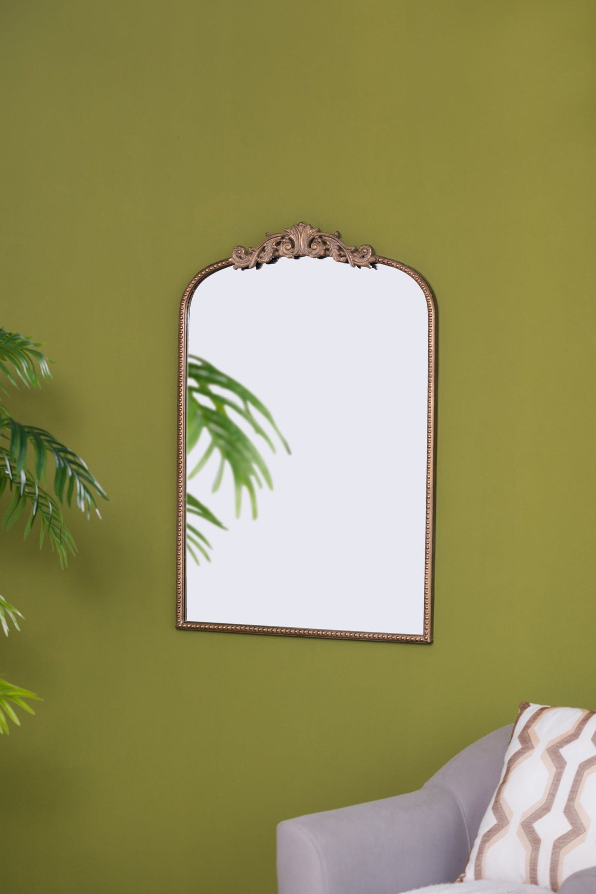 Baroque Inspired Arch Wall Mirror with Ornate Design - Gold or Black