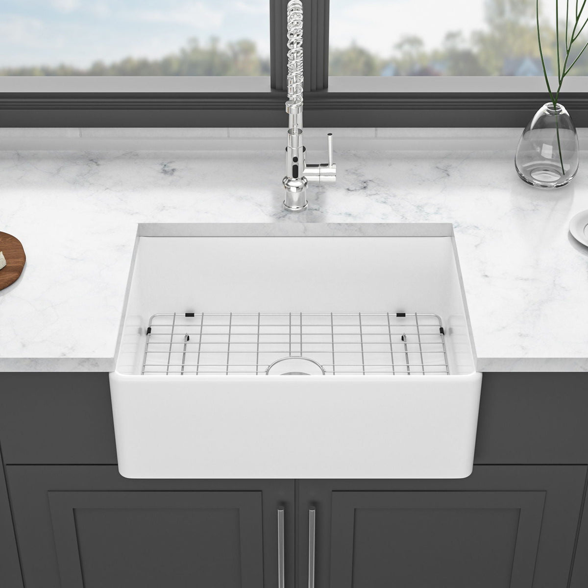 Farmhouse Ceramic Apron Front Single Bowl Kitchen Sink with Durable Design - White or Black