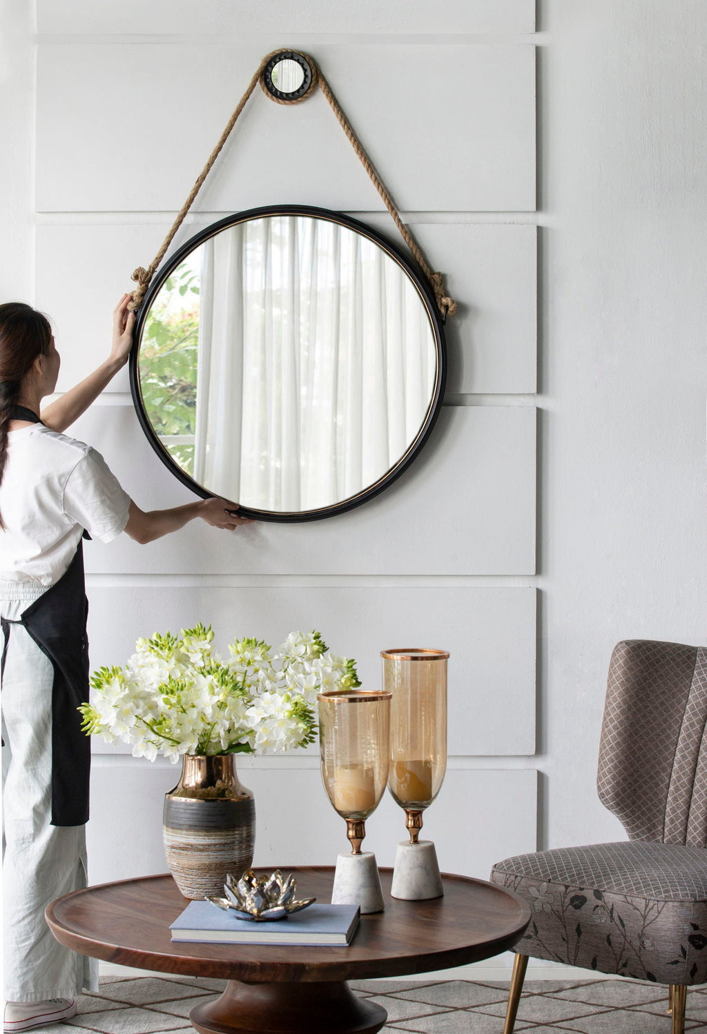 Black Circle Wall Mirror with Rope Strap - Contemporary Metal Frame