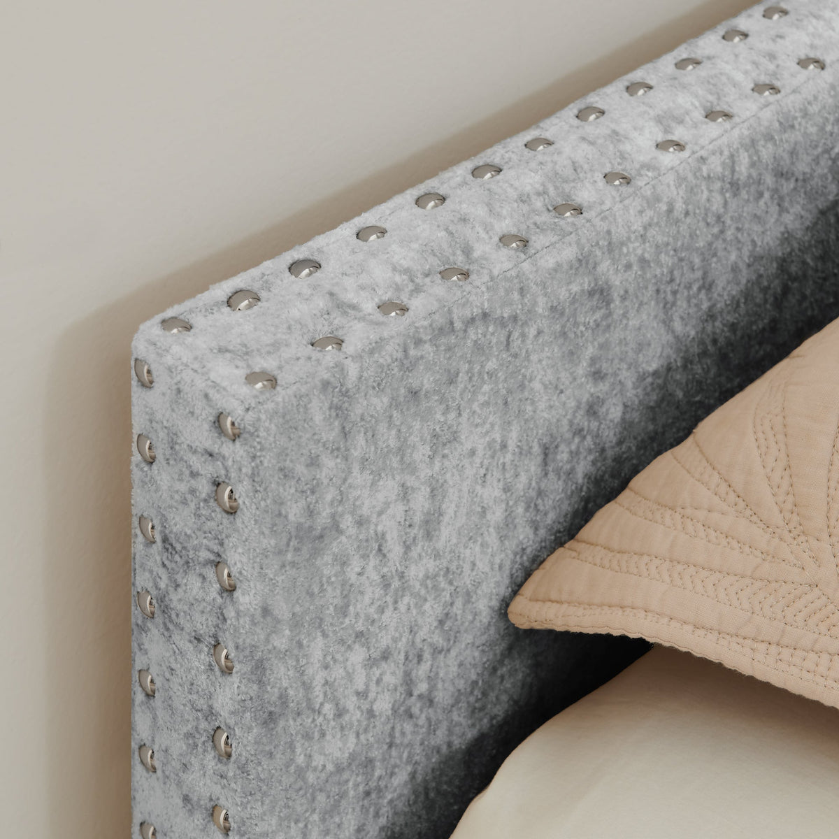 Full Size Curved Chenille Daybed with Trundle and USB Port