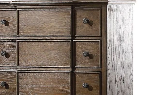 Oak Accent Chest with Five Drawers and Felt-Lined Top - Oak